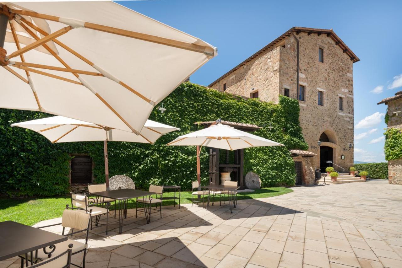 Castello Banfi - Il Borgo - Relais Et Chateaux Poggio alle Mura Екстер'єр фото