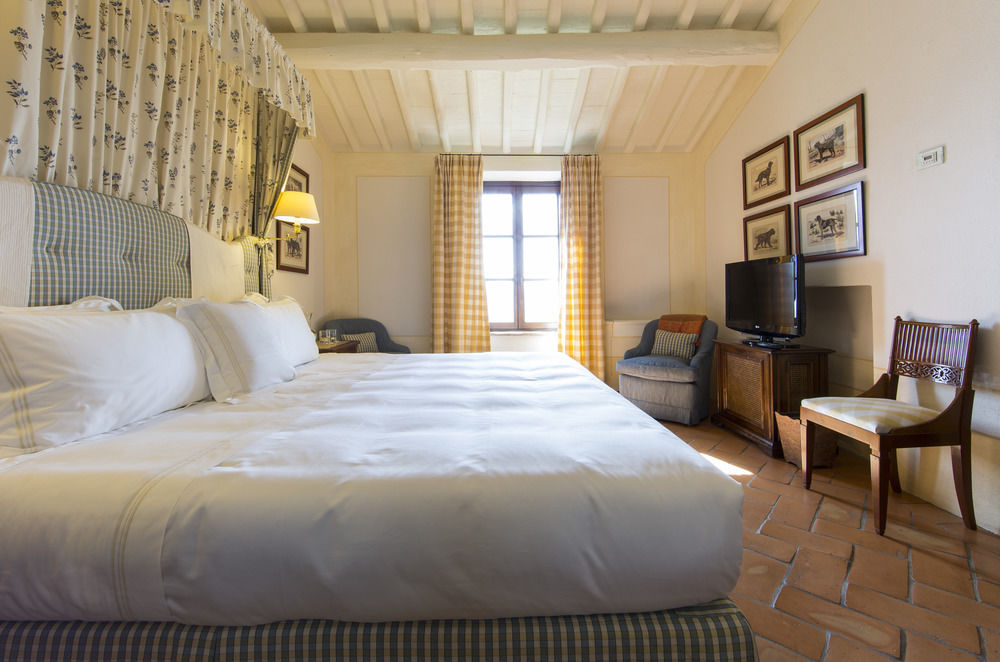 Castello Banfi - Il Borgo - Relais Et Chateaux Poggio alle Mura Екстер'єр фото