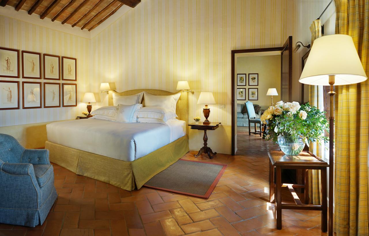 Castello Banfi - Il Borgo - Relais Et Chateaux Poggio alle Mura Екстер'єр фото