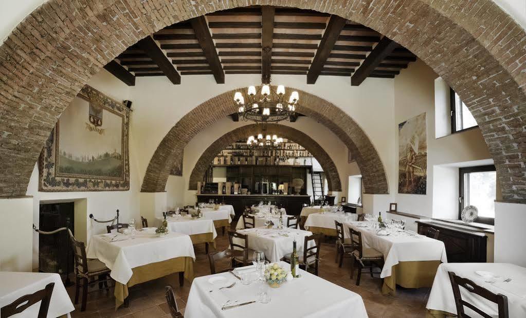 Castello Banfi - Il Borgo - Relais Et Chateaux Poggio alle Mura Екстер'єр фото