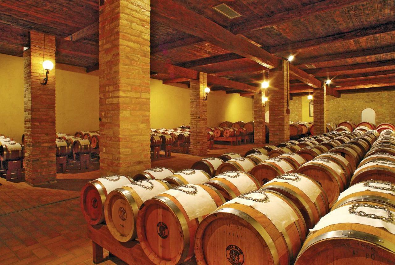 Castello Banfi - Il Borgo - Relais Et Chateaux Poggio alle Mura Екстер'єр фото